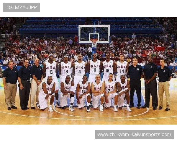 足球俱乐部与CBA篮球俱乐部运作机制对比